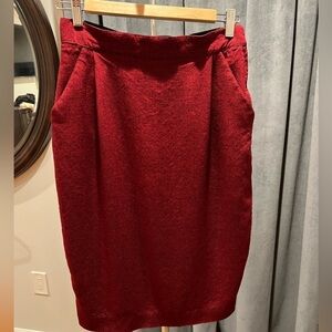 Tahari vintage red and black houndstooth skirt